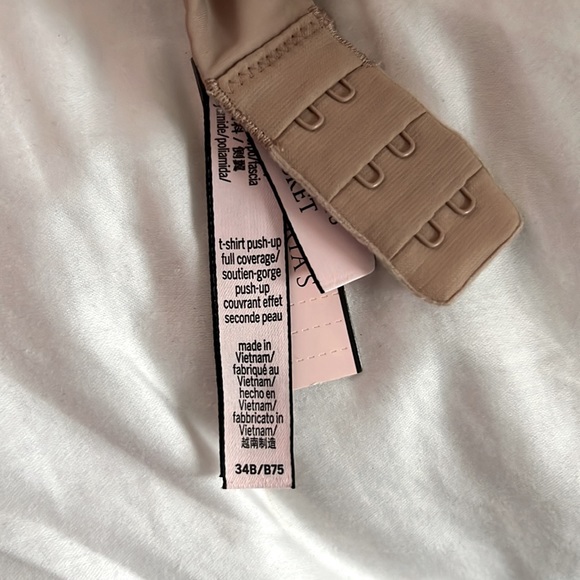 NWT Two Victoria’s Secret T-Shirt Push-Up Bras, Full Coverage, 34B - Picture 3 of 3